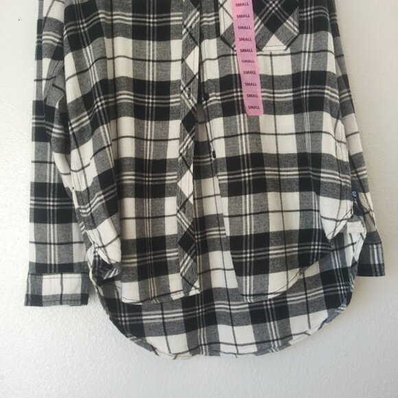 GAP black and white plaid button down flannel shirt women's size S - Picture 3 of 15